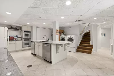 201 Scottswood Road, Riverside, IL 60546 - Photo 32