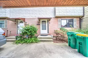 1773 Shoshonee Trail, Wheeling, IL 60090 - Photo 2