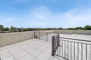 1615 W Irving Park Rd, Chicago, IL 60613 - Photo 20