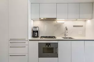 211 N Harbor Dr, Chicago, IL 60601 - Photo 4