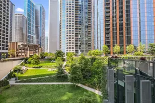 211 N Harbor Dr, Chicago, IL 60601 - Photo 18