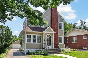 243 S Oakland, Elmhurst, IL 60126 - Photo 2