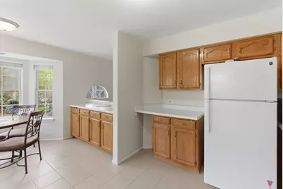 206 Glasgow Lane #B206, Schaumburg, IL 60194 - Photo 6