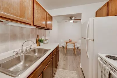 2A E Dundee Quarter Drive #208, Palatine, IL 60074 - Photo 8