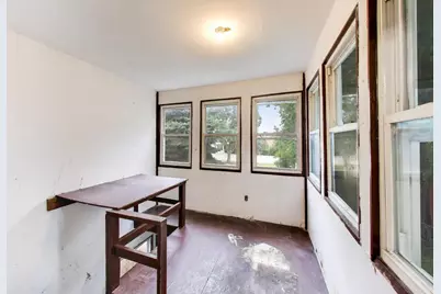 5160 W Sunnyside Avenue, Chicago, IL 60630 - Photo 18