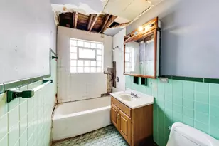 5160 W Sunnyside Ave, Chicago, IL 60630 - Photo 34