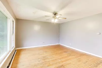 5160 W Sunnyside Avenue, Chicago, IL 60630 - Photo 4