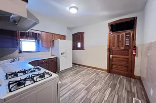 821 N Waller Ave, Chicago, IL 60651 - Photo 30