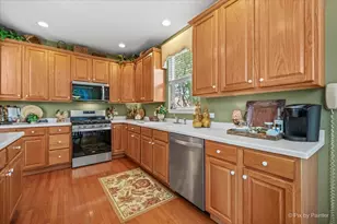 4093 Pheasant Ct, Saint Charles, IL 60174 - Photo 12
