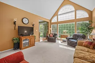 4093 Pheasant Ct, Saint Charles, IL 60174 - Photo 8