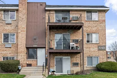 840 College Boulevard, Addison, IL 60101 - Photo 1