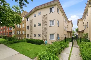 714 N Austin Blvd, Oak Park, IL 60302 - Photo 2