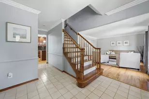 1907 Jeanette Ave, Saint Charles, IL 60174 - Photo 4