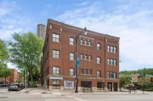 735 W Waveland Ave, Chicago, IL 60613 - Photo 1