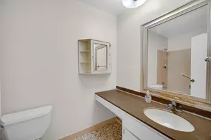 1659 Dover Ct, Wheaton, IL 60189 - Photo 8