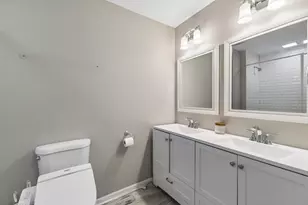 16457 Laura Ln, Oak Forest, IL 60452 - Photo 14