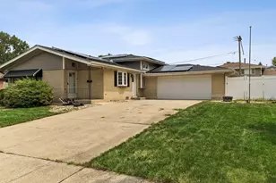 16457 Laura Ln, Oak Forest, IL 60452 - Photo 1
