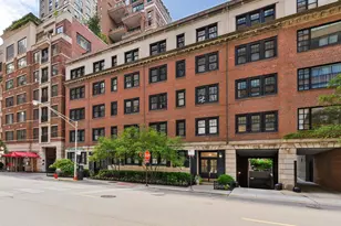 202 E Walton Pl, Chicago, IL 60611 - Photo 1