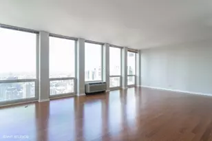 111 E Chestnut St, Chicago, IL 60611 - Photo 2