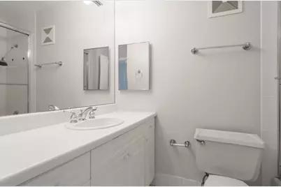 111 E Chestnut Street #52J, Chicago, IL 60611 - Photo 8