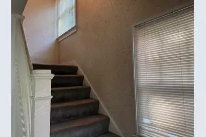 612 Ellis Avenue, Rockford, IL 61103 - Photo 12