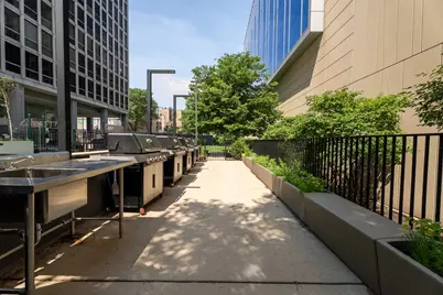 [Address not provided], Chicago, IL 60657 - Photo 18