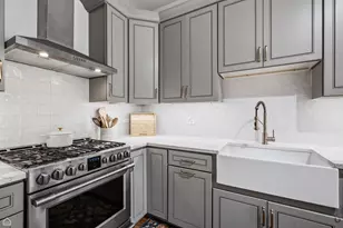 3038 W Diversey Ave, Chicago, IL 60647 - Photo 12