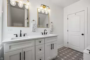 3038 W Diversey Ave, Chicago, IL 60647 - Photo 22