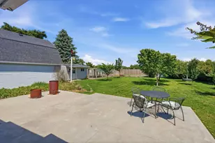 301 N Yates St, Alpha, IL 61413 - Photo 16