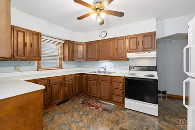 2212 West Street, River Grove, IL 60171 - Photo 6