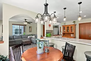 32492 N Rushmore Ave, Lakemoor, IL 60051 - Photo 8