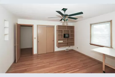 101 N Eastern Avenue, Bartlett, IL 60103 - Photo 12