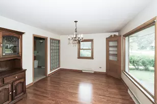 101 N Eastern Ave, Bartlett, IL 60103 - Photo 4