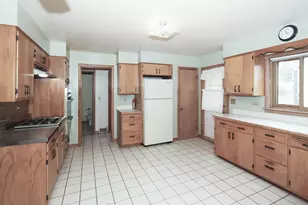 101 N Eastern Ave, Bartlett, IL 60103 - Photo 8