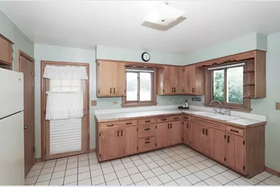101 N Eastern Avenue, Bartlett, IL 60103 - Photo 6