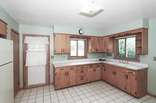 101 N Eastern Ave, Bartlett, IL 60103 - Photo 6