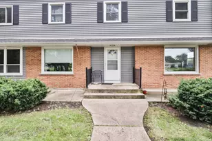 101 N Eastern Ave, Bartlett, IL 60103 - Photo 2