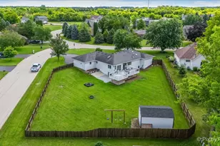 7585 Derby Close, Caledonia, IL 61011 - Photo 2