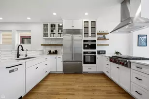 2905 N Dawson Ave, Chicago, IL 60618 - Photo 6
