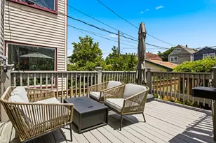 2905 N Dawson Ave, Chicago, IL 60618 - Photo 10