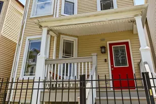 2905 N Dawson Ave, Chicago, IL 60618 - Photo 4