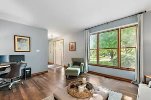 1345 Chadwick Ct, Dundee, IL 60118 - Photo 6