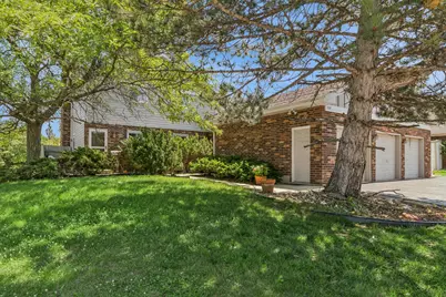 9 Morningside Drive #9, Roselle, IL 60172 - Photo 1