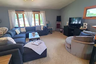 1218 Elm Pl, Dixon, IL 61021 - Photo 10