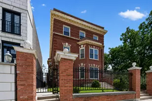 4541 S Forrestville Ave, Chicago, IL 60653 - Photo 2