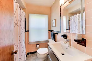 6028 N Whipple St, Chicago, IL 60659 - Photo 16