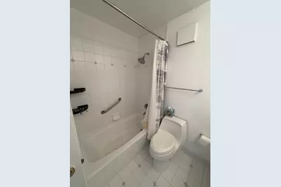 111 E Chestnut Street #24G, Chicago, IL 60611 - Photo 16