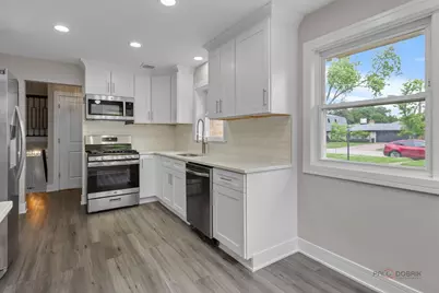 2913 W Sibley Street, Park Ridge, IL 60068 - Photo 8