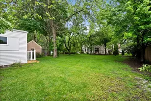7087 N McAlpin Ave, Chicago, IL 60646 - Photo 24