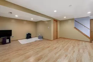 7420 Maple Dr, Justice, IL 60458 - Photo 22